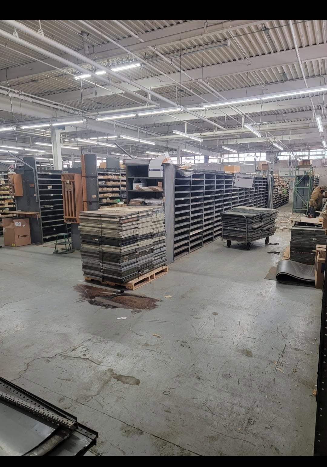Retail shelving and fixture cleanout